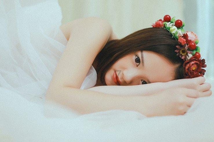 谢苗主演《目中无人2》：独家揭秘，大年初一震撼来袭